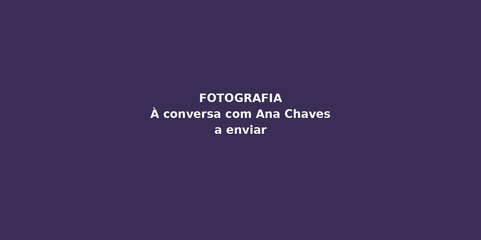 Alunos do 1.º ciclo com as crianças da sala de 1 ano